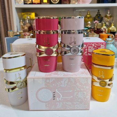 Yara Rosa, Tous, Moi y Candy 26€